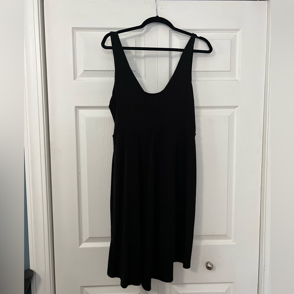 NWOT EXPRESS FAUX WRAP DRESS - BLACK